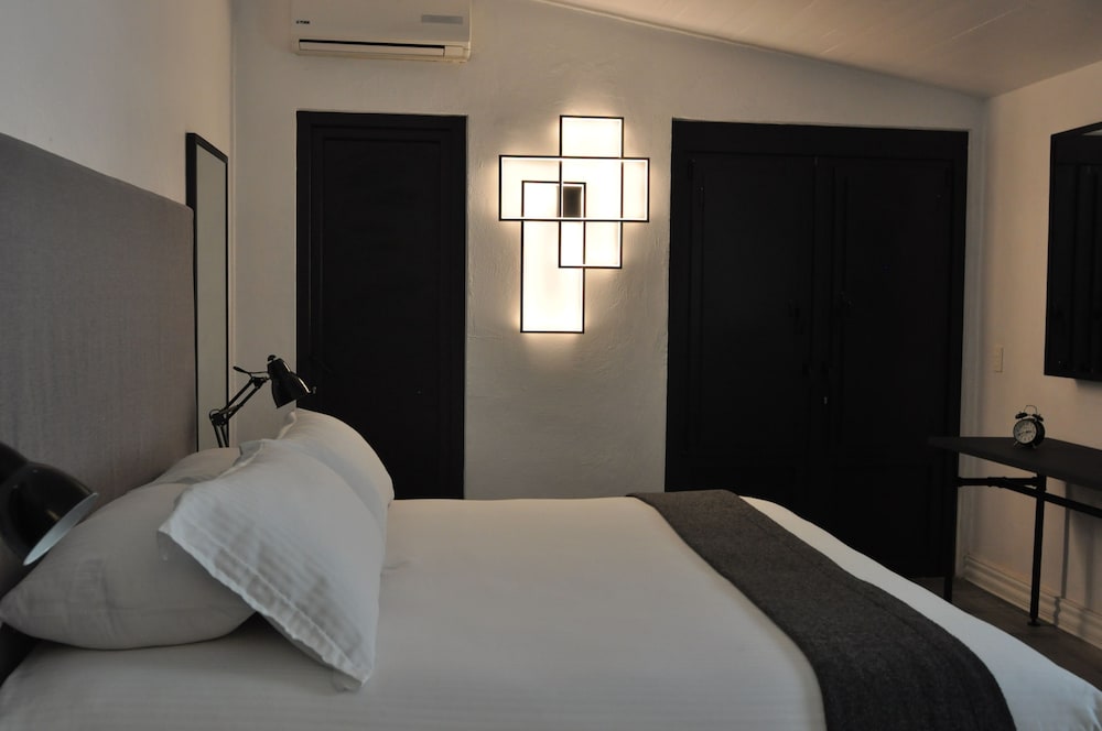Superior Room, 1 King Bed