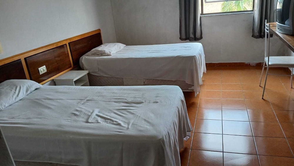 Economy Twin Room, 2 Twin Beds