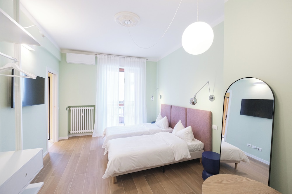Classic Double Room, 2 Twin Beds, Courtyard View