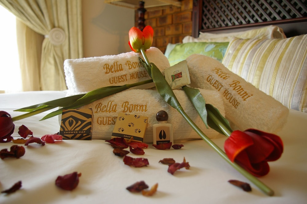 Honeymoon Suite, Garden View photo 2