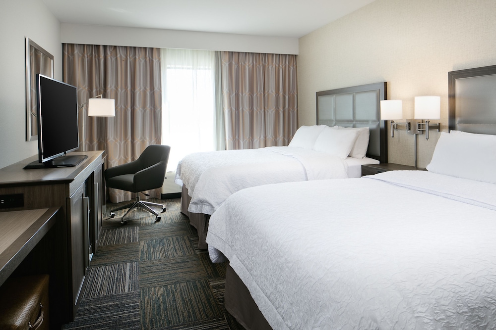 Room, 2 Queen Beds, Refrigerator & Microwave