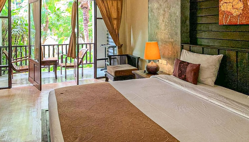 Deluxe Room with Garden View - Photo 4