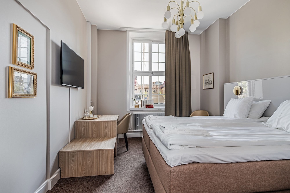 Classic Double Room, 1 King Bed photo 1