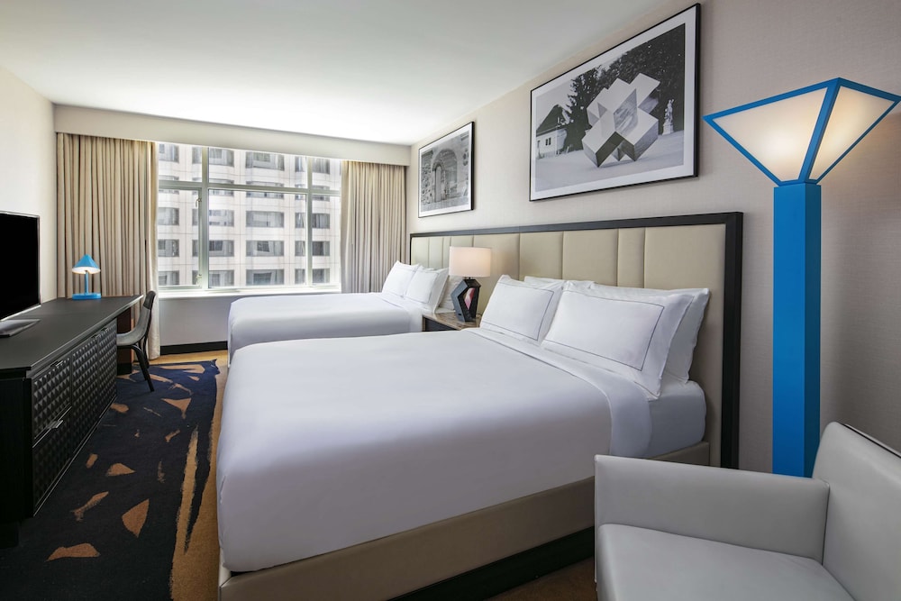 Room, 2 Queen Beds, Accessible (Nonsmoking, Hearing) - Photo 1