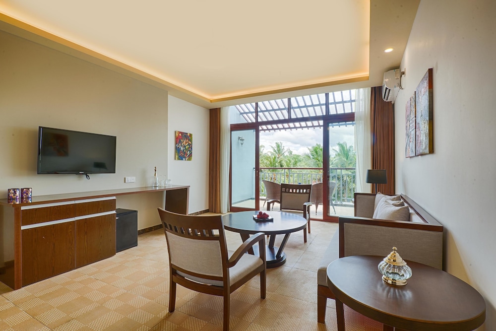 Junior Suite, 1 Bedroom, Garden View photo 2