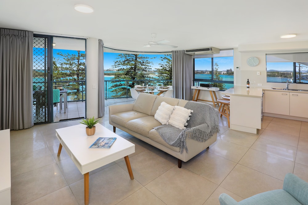 Deluxe Apartment, 2 Bedrooms, Ocean View