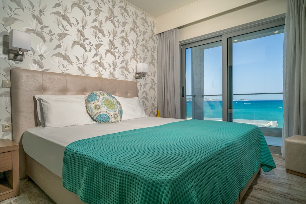 Double or Twin Room, 1 Double or 2 Twin Beds, Balcony, Sea View
