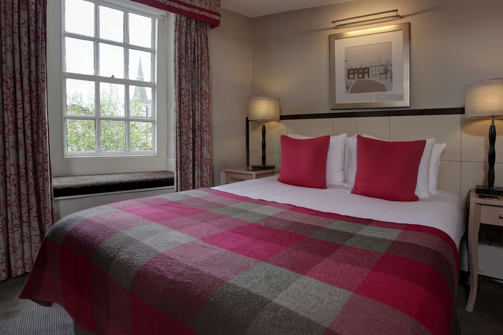 Standard Room, 1 Double Bed, Non Smoking (Canopy Bed) photo 3