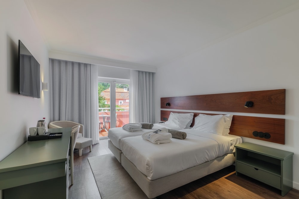 Standard Room, Balcony - Photo 7