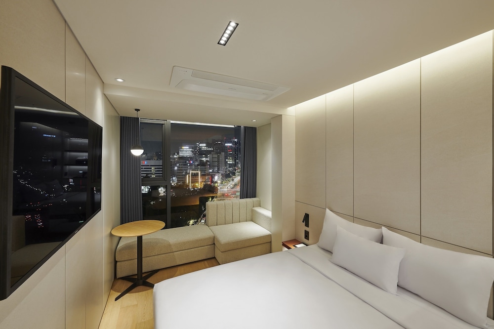 Double Room A (No Parking) - Photo 1