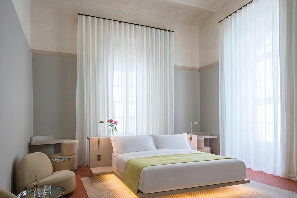 Junior Suite, 1 King Bed