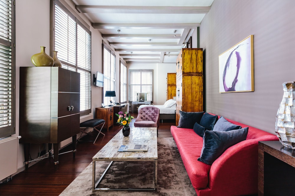 Luxury Suite, Garden View