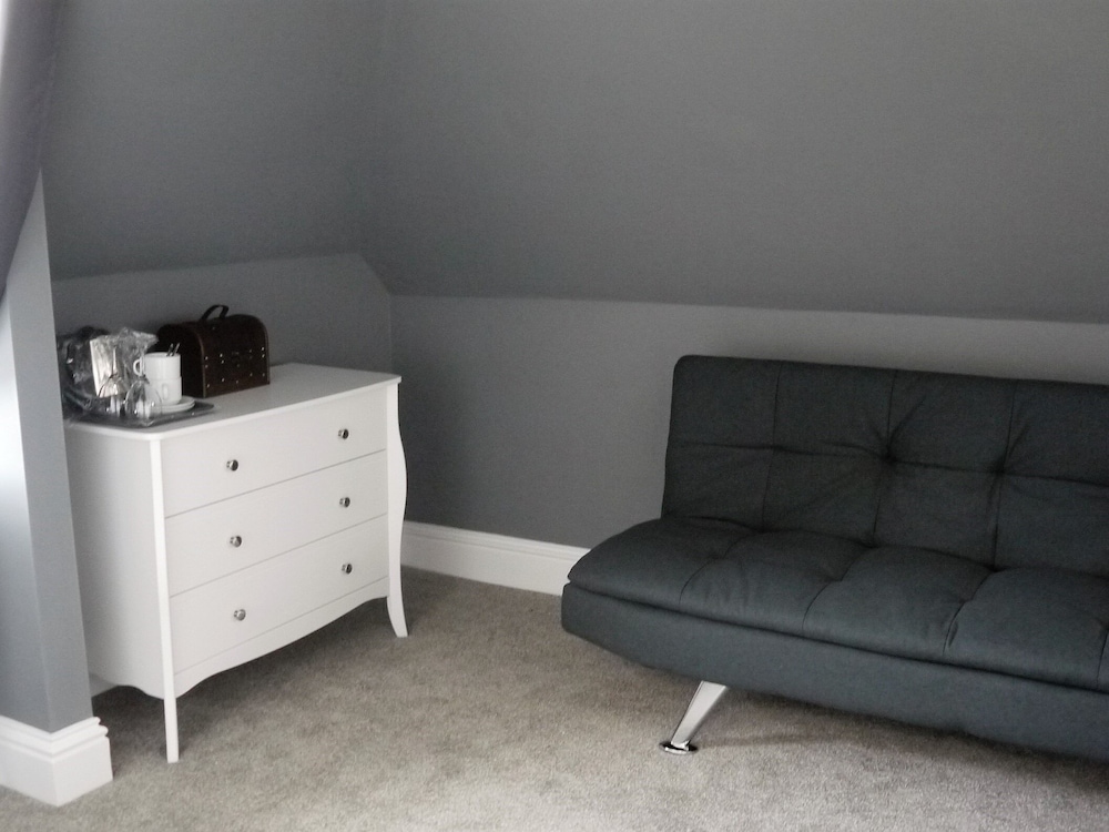 Deluxe Suite, Ensuite photo 2