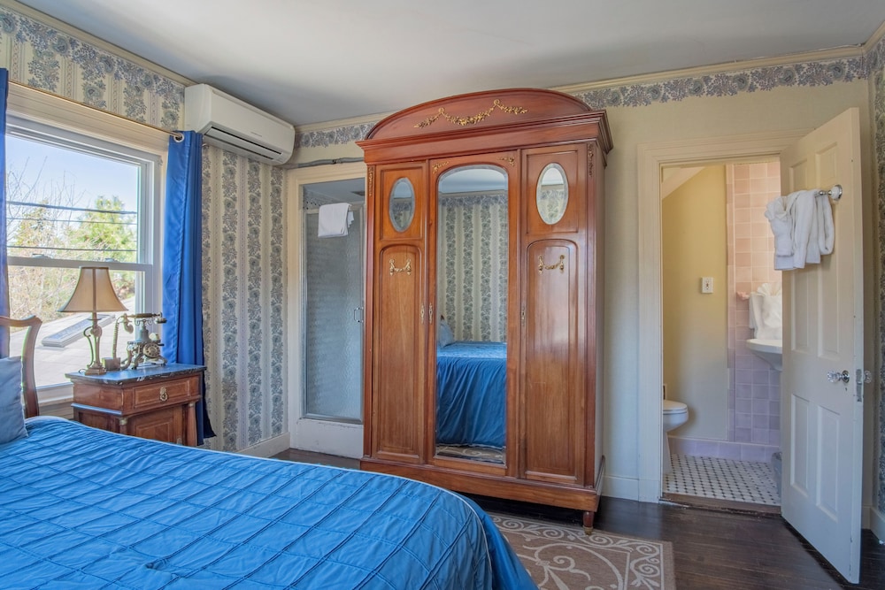 Standard Room, Garden View (Main Inn or Bulfinch House) photo 3