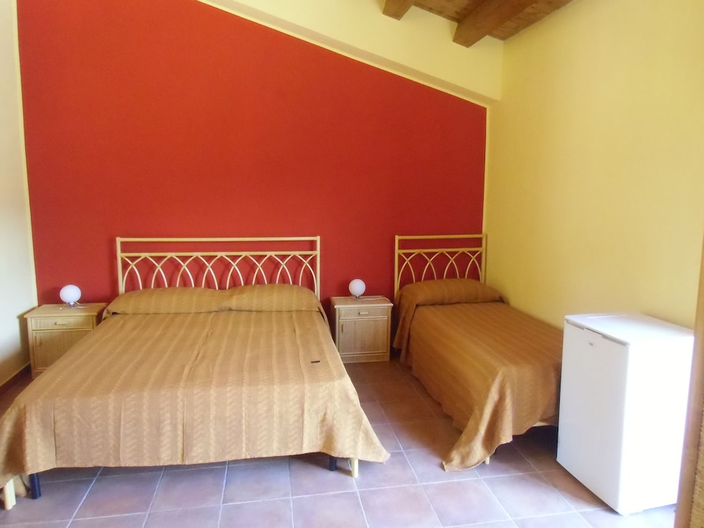 Triple Room, Balcony, Garden View photo 1