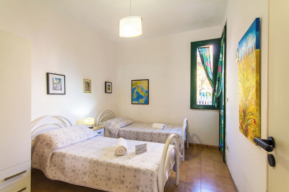 Standard House, 2 Bedrooms (Villetta Arancio 350 Meters From The)