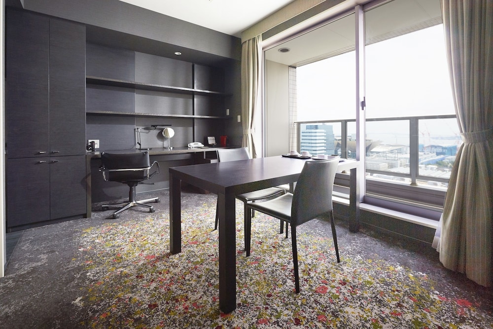 Premium Exective Suite Room 2beds - Non-Smoking - Photo 3