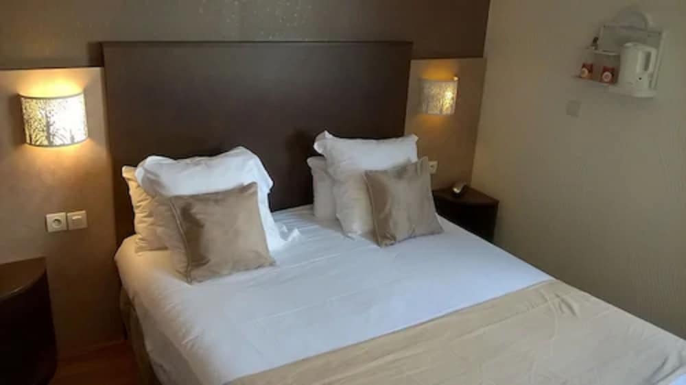 Superior Double Room, 1 King Bed photo 3