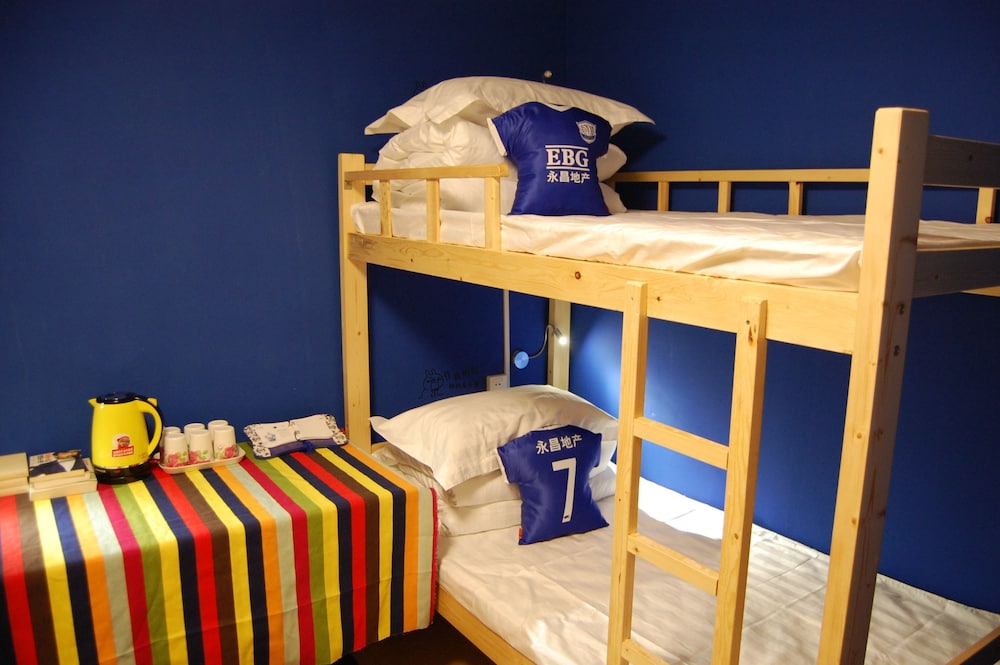 Bed in 6-bed Female Dormitory Room photo 1
