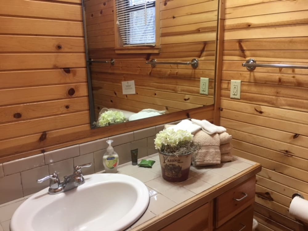Cabin, 2 Bedrooms photo 3