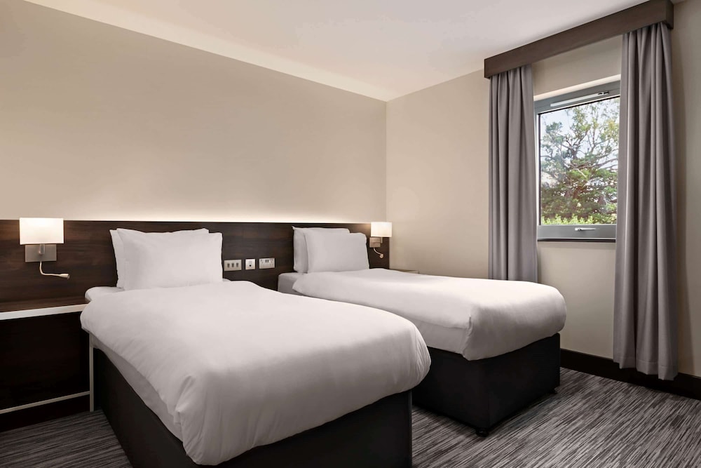 Family Room, Multiple Beds, Non Smoking photo 2
