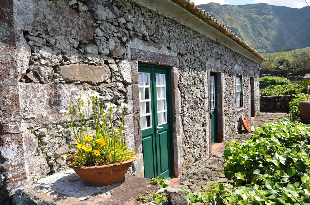 Traditional House, 4 Bedrooms photo 3