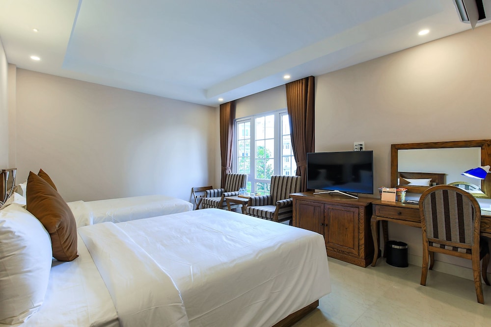 Deluxe Triple Room