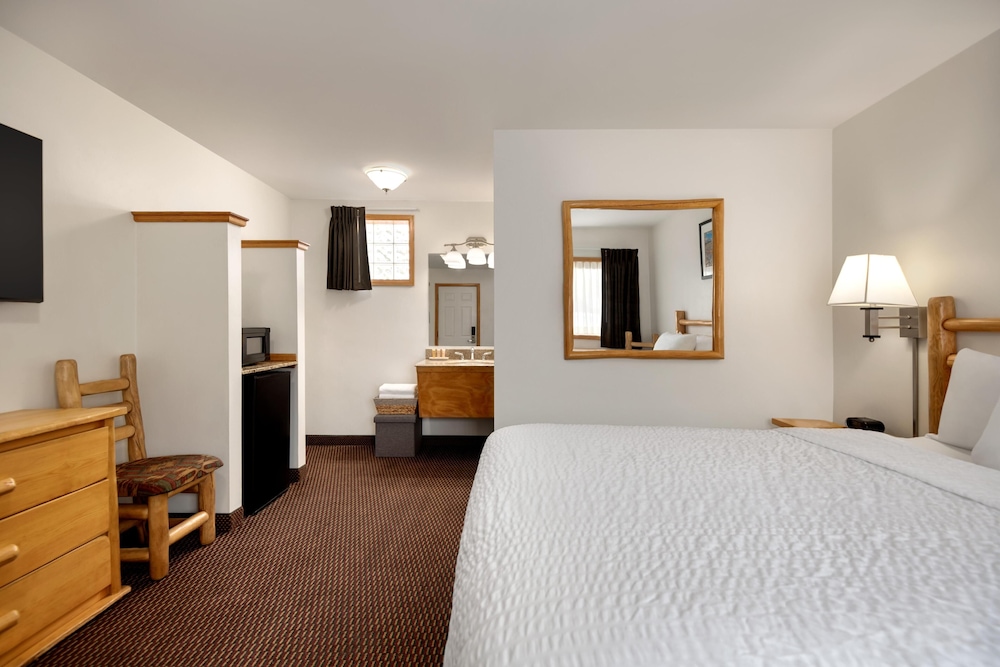 Comfort Room, 1 Queen Bed - Photo 2
