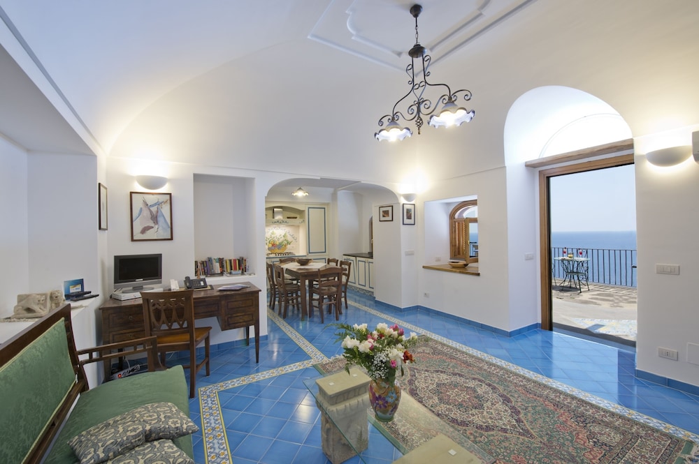 Apartment, 2 Bedrooms, Kitchen, Sea View (e terrazza) photo 2