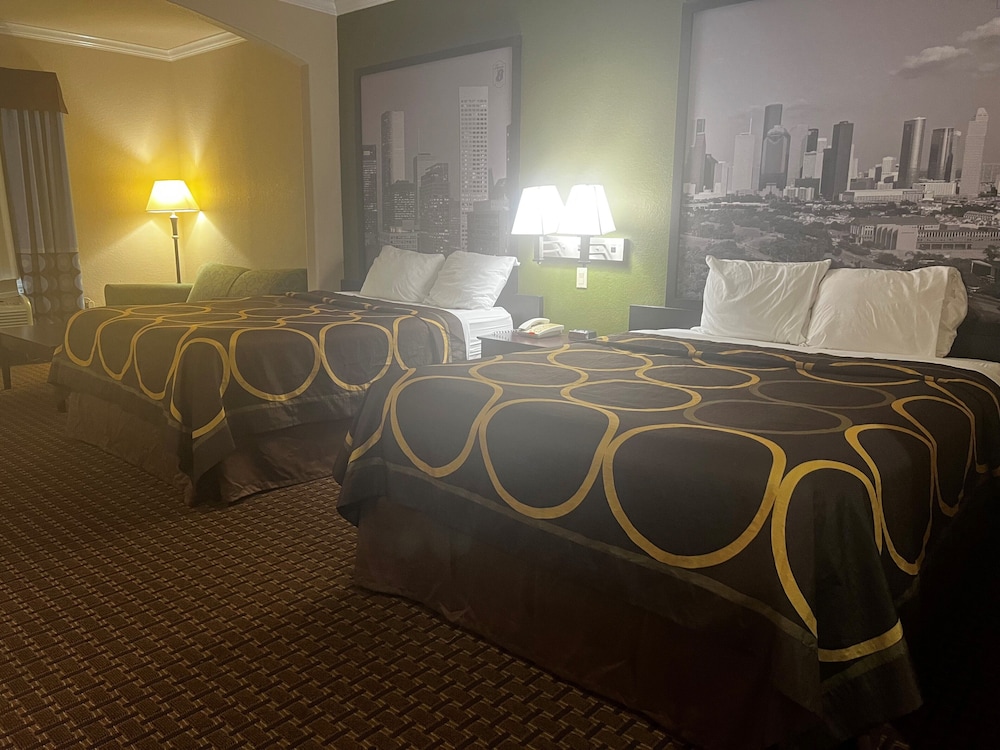Studio Suite, 2 Queen Beds, Non Smoking - Photo 2