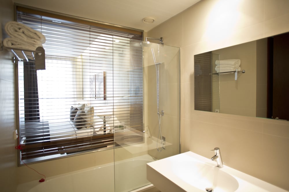 Standard Double Room - Photo 5