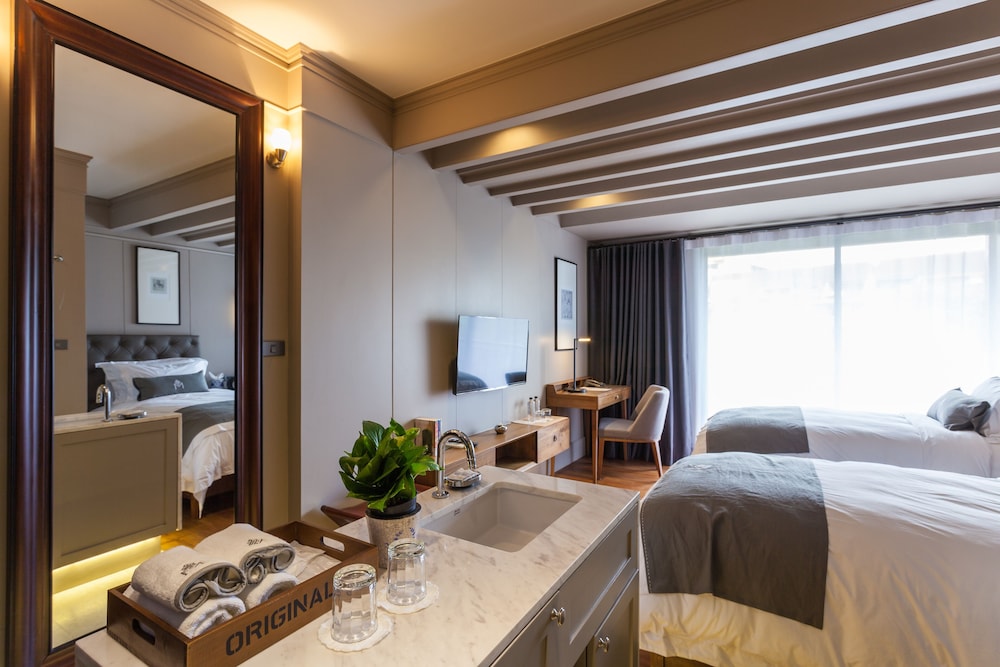Superior Twin Room photo 3