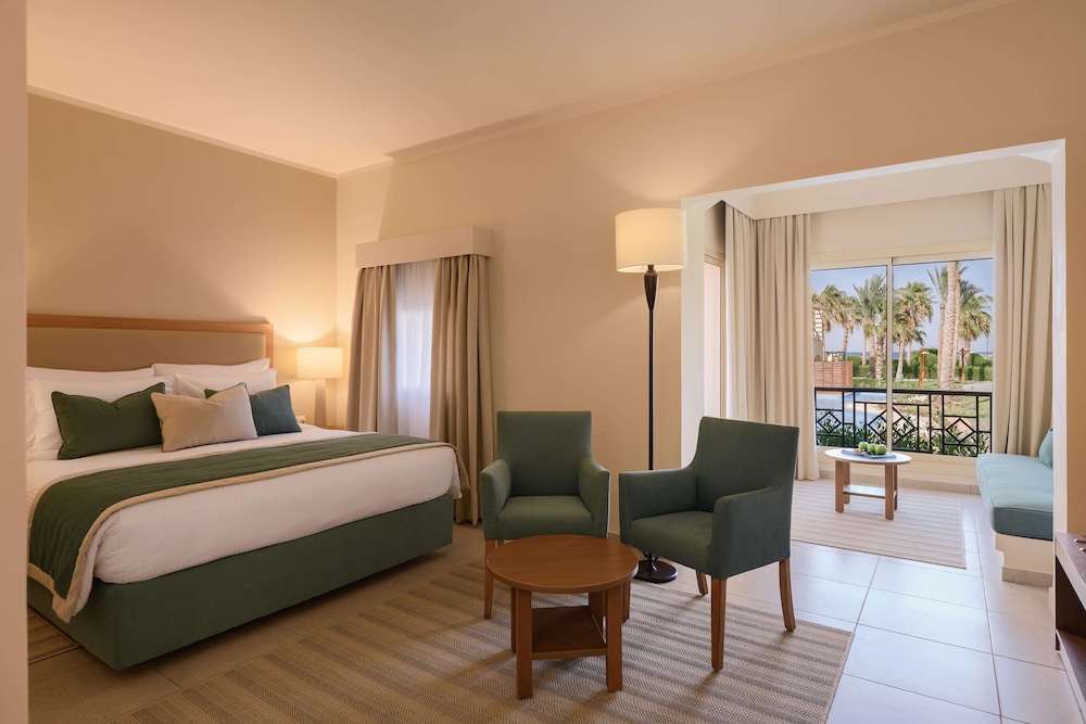 Superior Twin Room, Garden View