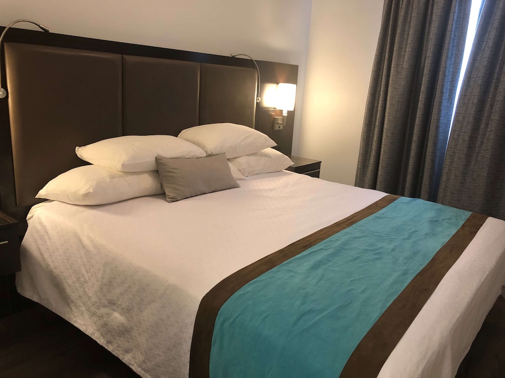Suite, Multiple Beds, Non Smoking, Kitchen (Living Room;with Sofabed) photo 3