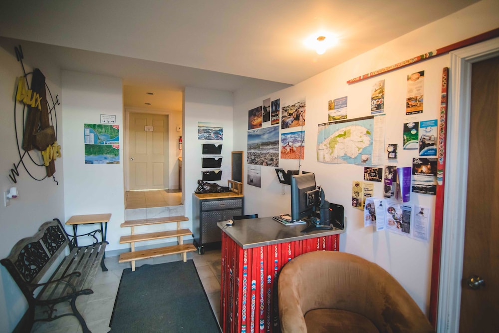 Family Room, Kitchenette photo 2