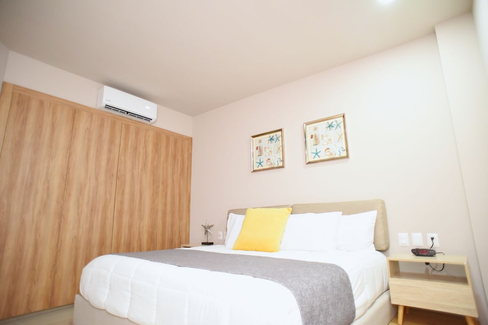 Deluxe Suite, 2 Bedrooms, Non Smoking photo 1