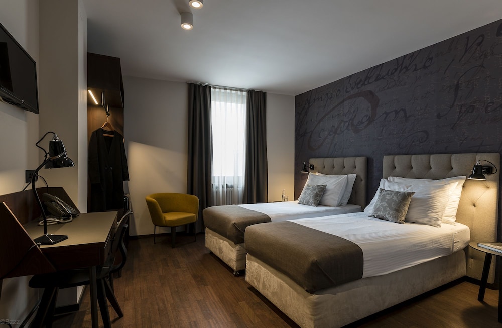 Comfort Double or Twin Room - Photo 16