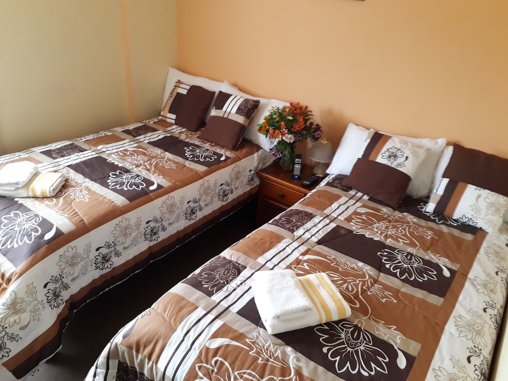 Triple Room (3 beds) photo 2