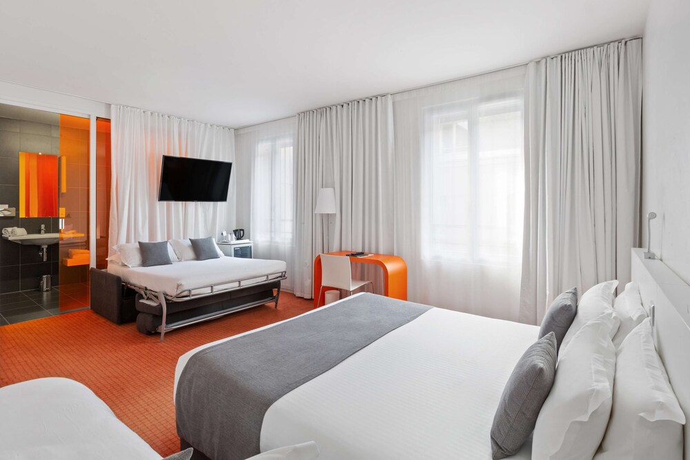 Family Room, Multiple Beds, Non Smoking (with Single Sofabed) photo 3