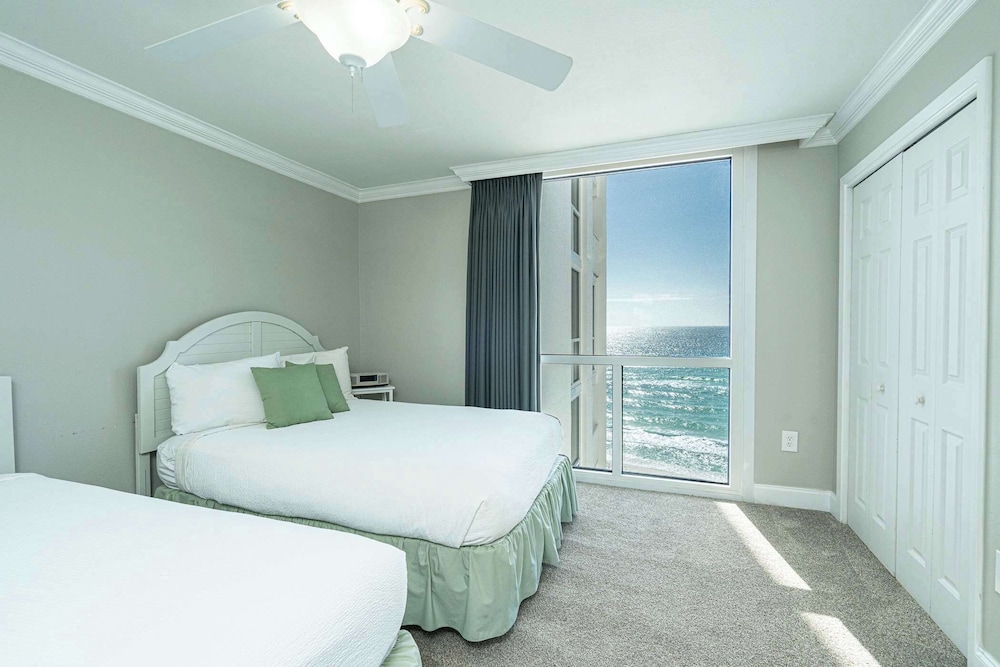 Condo, Multiple Beds, Balcony, Ocean View (Beachfront Bliss at Shoreline Towers ) photo 1