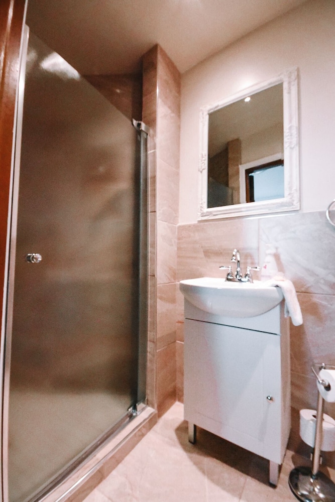 Oval Suite photo 2