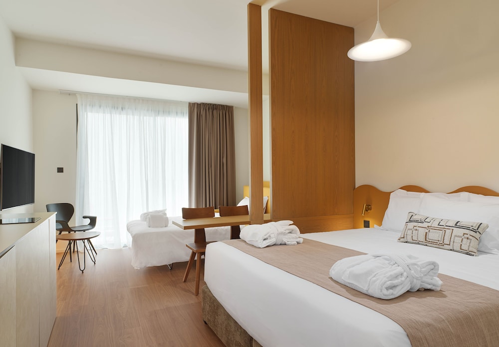 Family Studio Suite