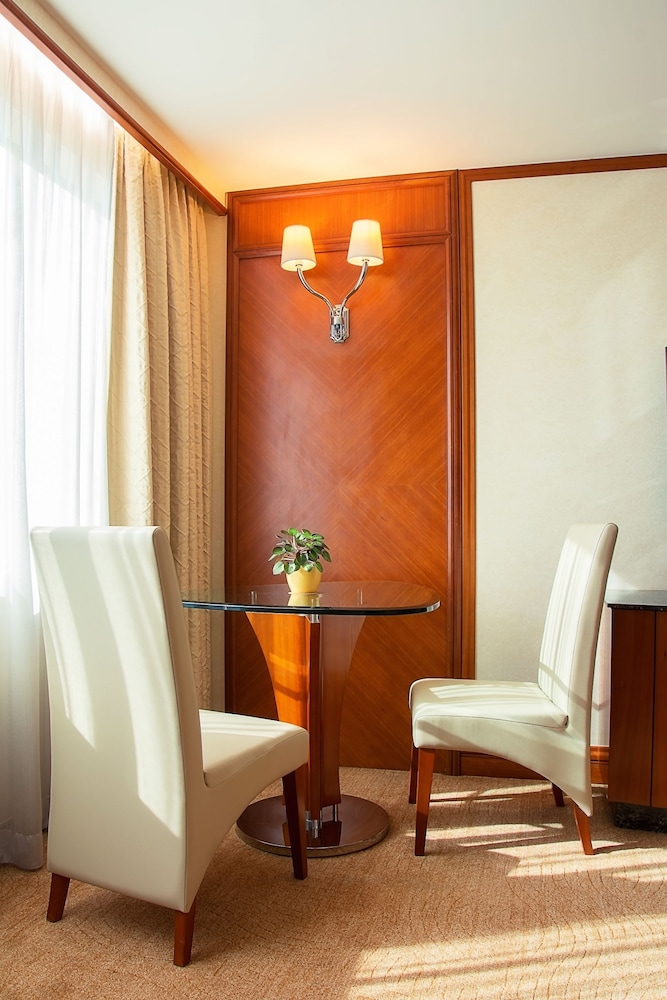 Premier deluxe suite - Photo 3