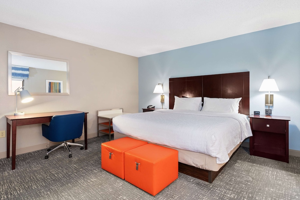 Room, 1 King Bed, Non Smoking - Photo 1