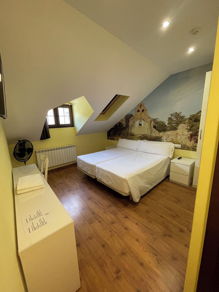 Standard Double or Twin Room, 1 Bedroom, Private Bathroom, Beach View