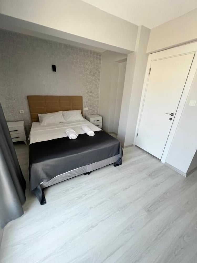 Standard Double Room - Photo 29