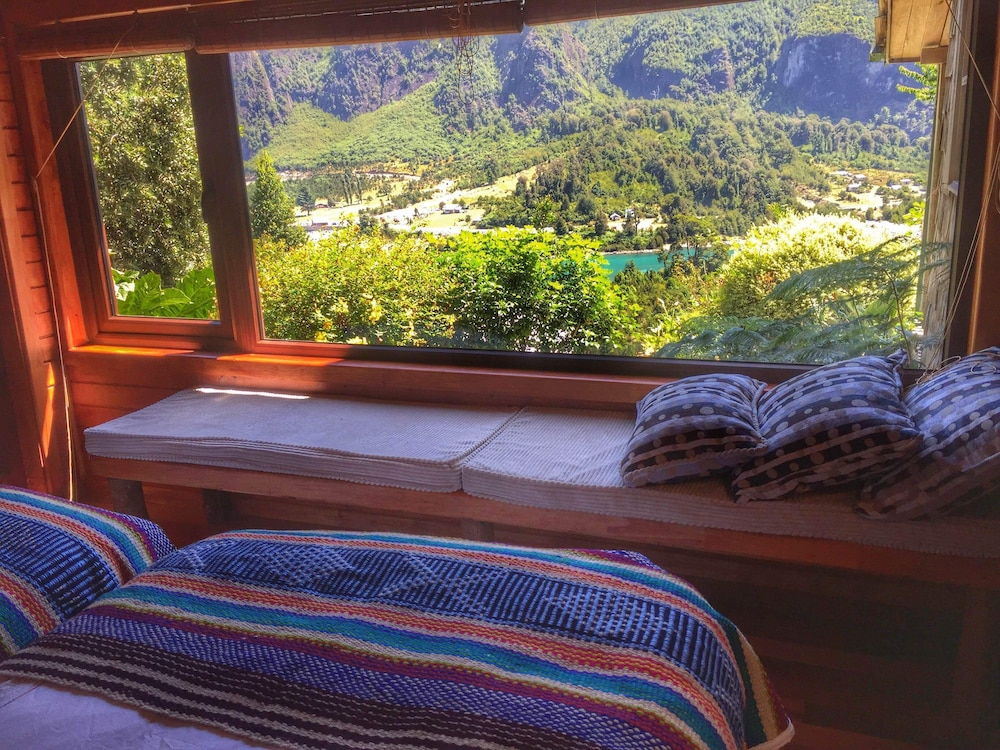 Standard Double or Twin Room, 1 Bedroom, Mountain View photo 2
