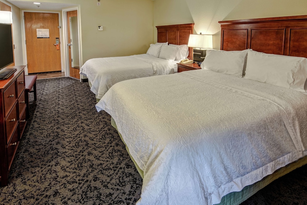 Room, Multiple Beds, Accessible, Non Smoking - Photo 4