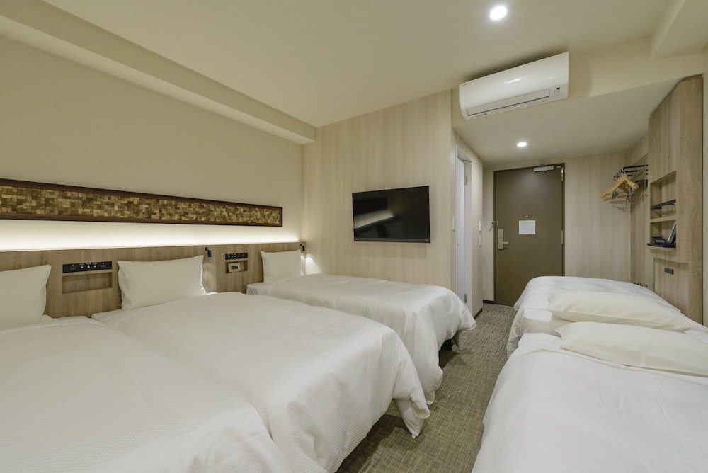 Family Room for 5 persons - Free-flowing drinks1hour (Within 15:00-20:00 only) photo 2