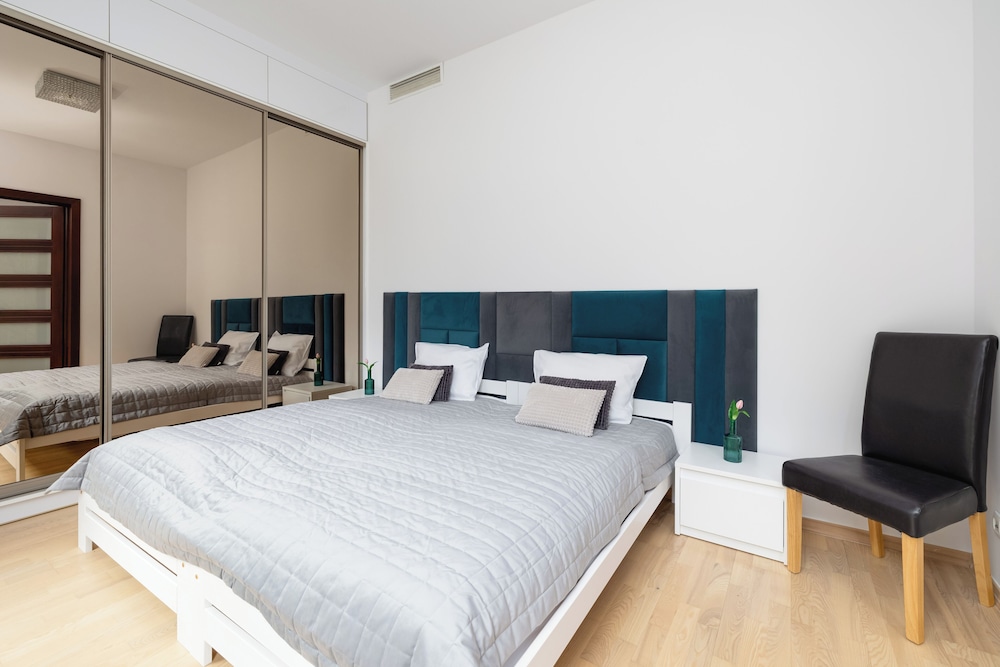 Apartment, 2 Bedrooms, 2 Bathrooms photo 1